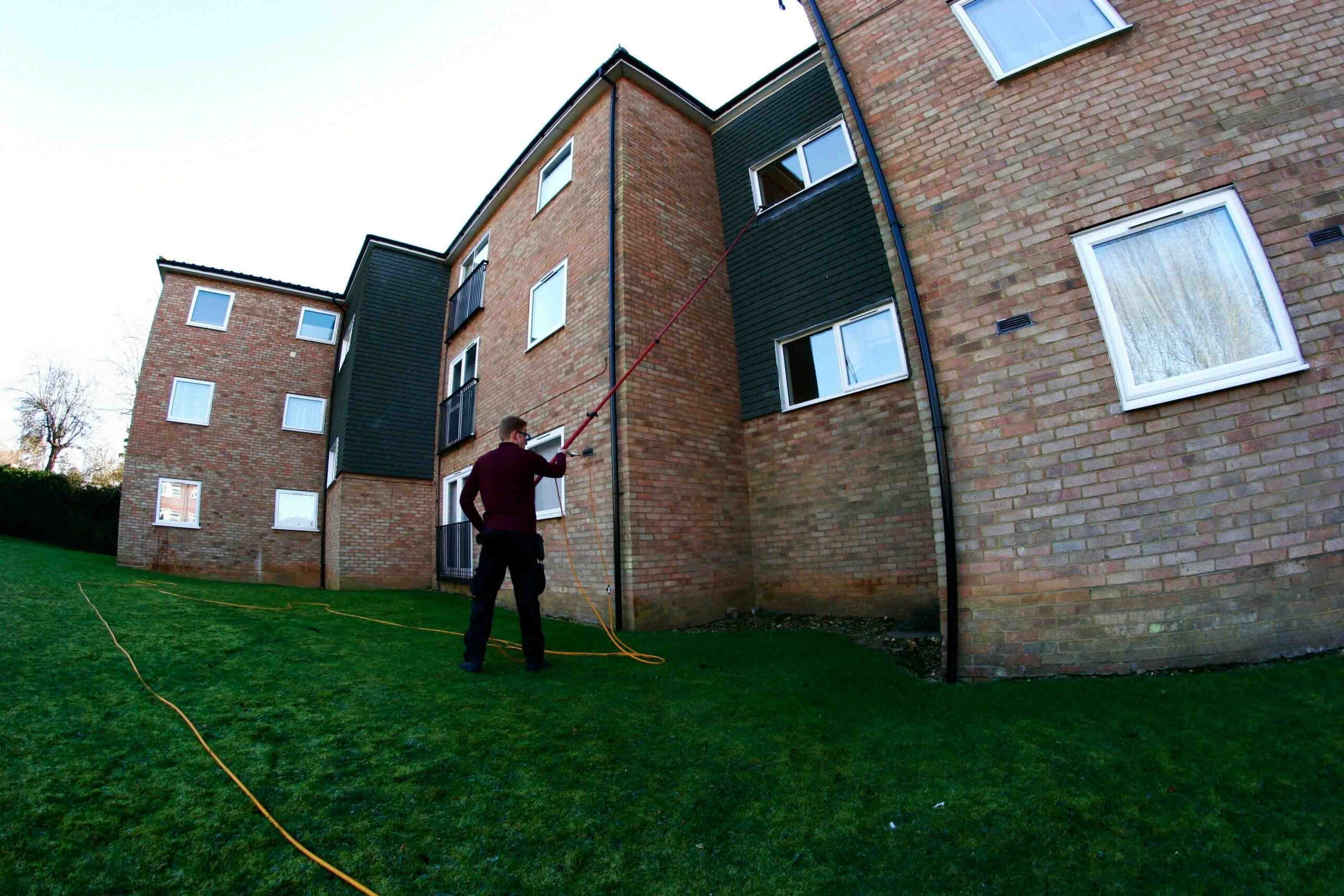 Window cleaning services Lincoln - residential and commercial window cleaners Lincolnshire